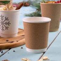 Coffee-to-go-Becher aus Pappe, doppelwandig – Einweg für Heißgetränke