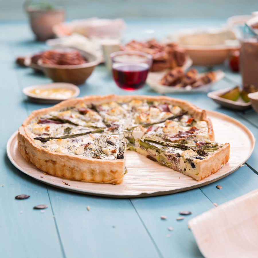 Eine ganze Pizza passt auf den Spiegel