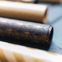 Geschenkpapier Set aus Recyclingpapier – Kraftpapier-Rollen